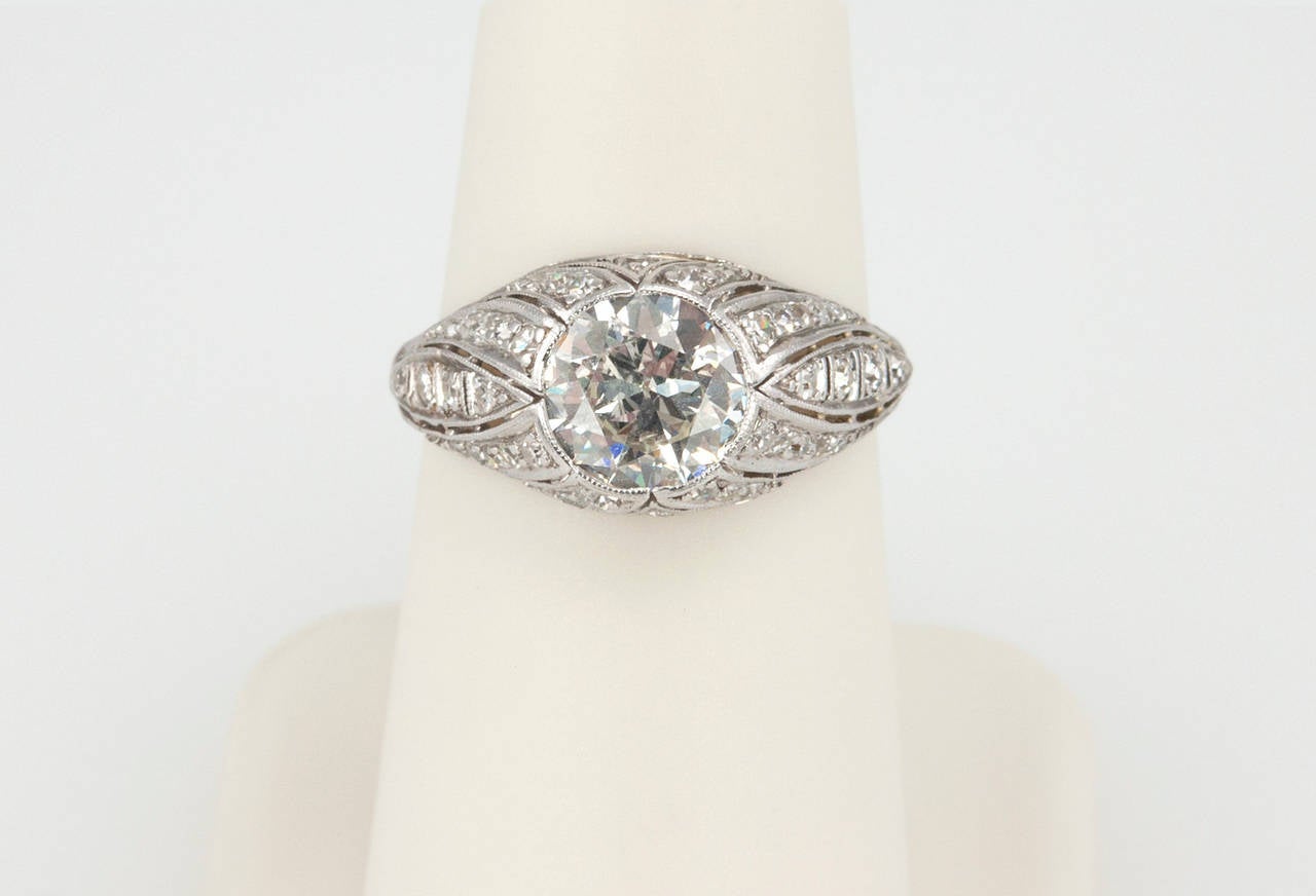 Art Deco 1.29 Carat Diamond Platinum Engagement Ring For Sale 2