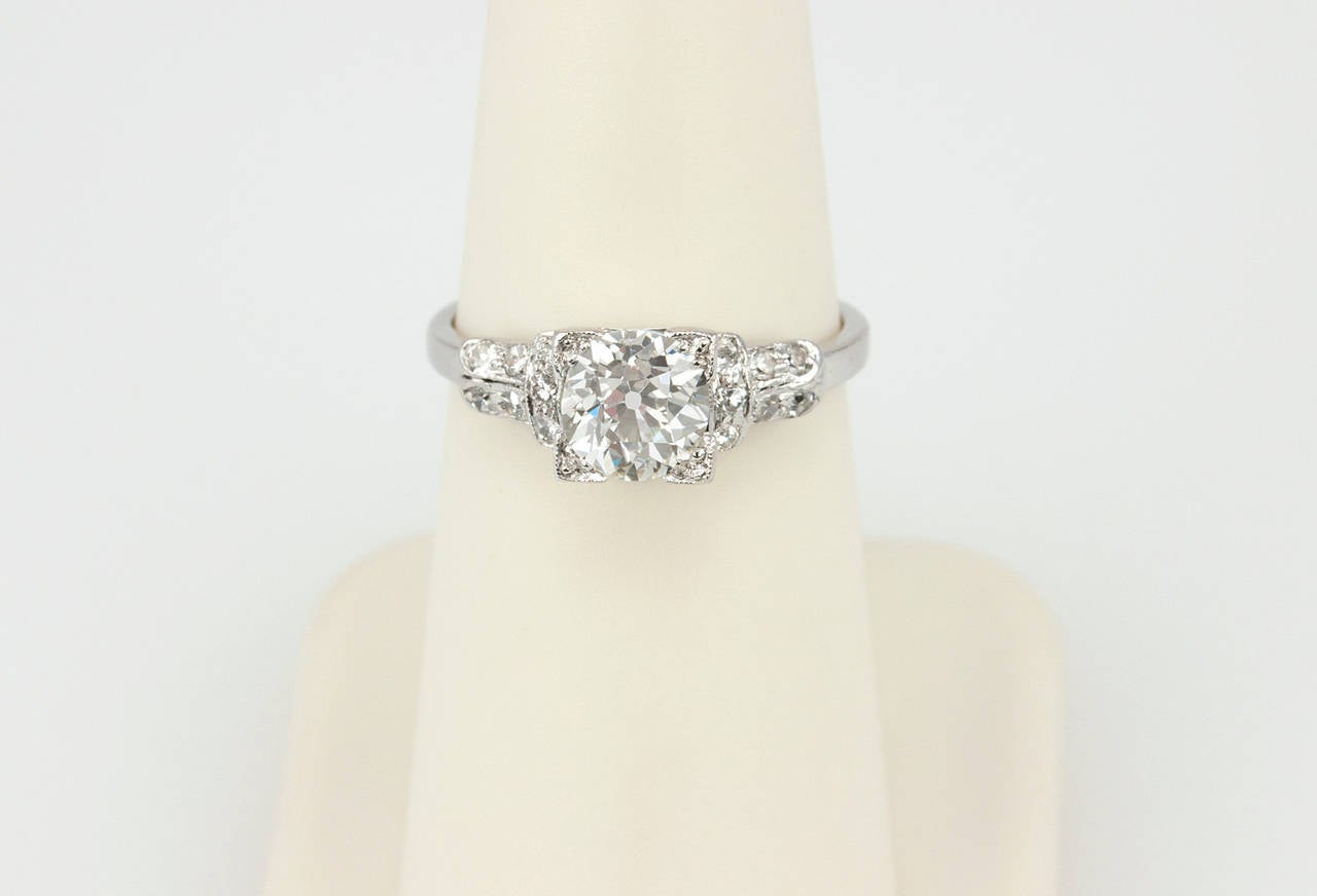Art Deco 1.01 Carat Cushion Cut Diamond Platinum Engagement Ring For Sale 3