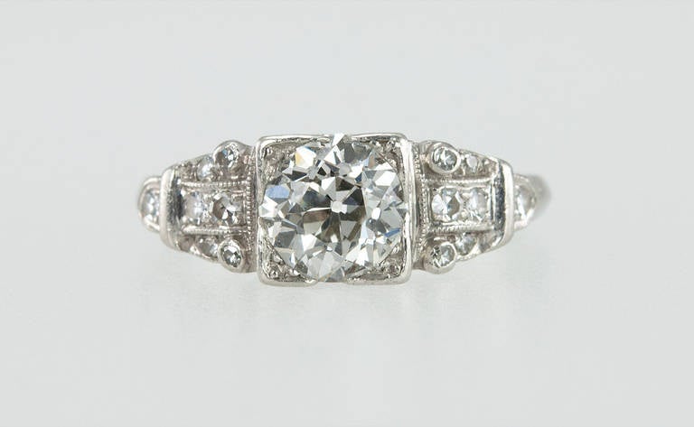 Art Deco 1.14 Carat Diamond Platinum Engagement Ring In Good Condition For Sale In Los Angeles, CA