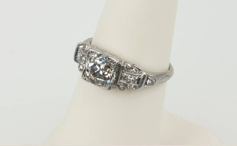 Art Deco 1.14 Carat Diamond Platinum Engagement Ring For Sale 2