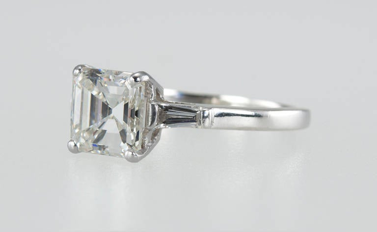 square diamond with baguettes