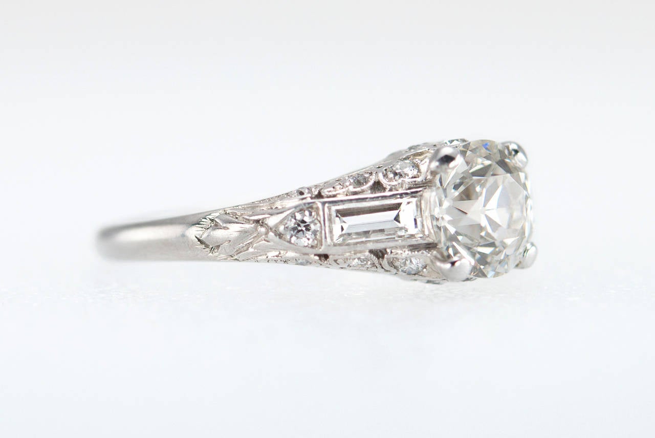Art Deco 1.18 Carat Old European Cut Diamond Platinum Engagement Ring In Excellent Condition For Sale In Los Angeles, CA