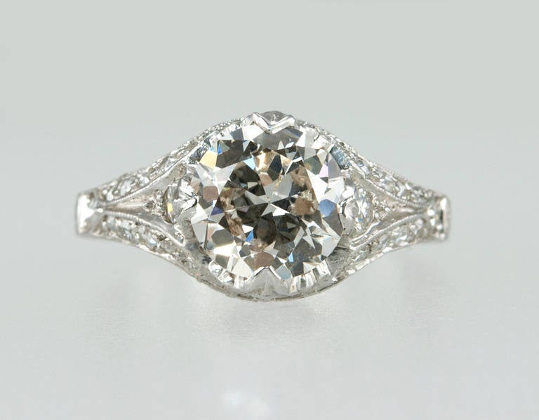 Women's 1.53 Carat Antique Diamond Engagement Ring For Sale