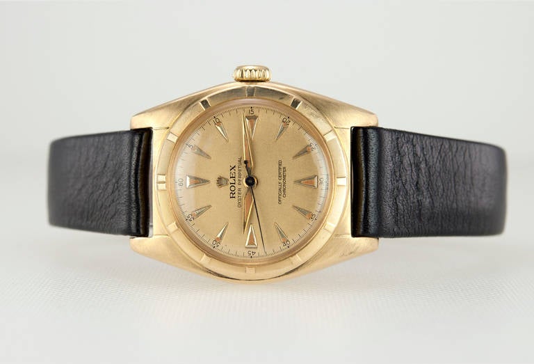 Rolex Yellow Gold Bubbleback Wristwatch Ref 6011 crica 1950s In Excellent Condition In Los Angeles, CA