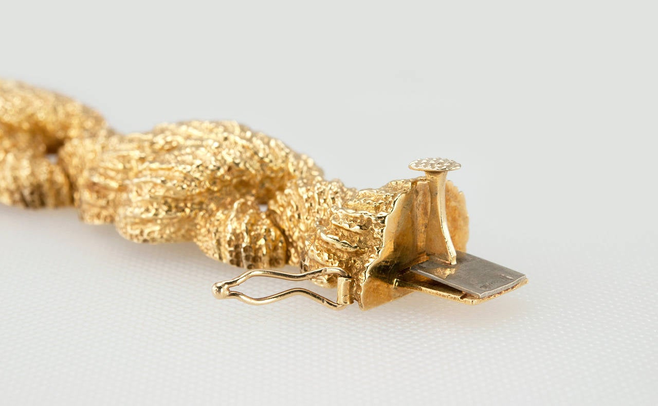 Textured Gold Link Bracelet 3