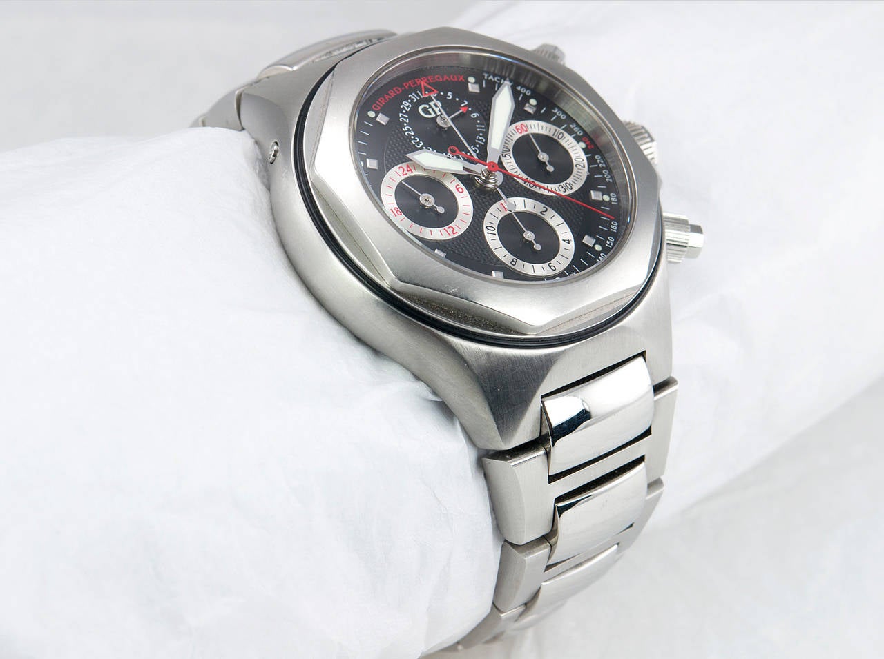 Girard-Perregaux Stainless Steel Laureato EVO3 Chronograph Watch circa 2000 In Excellent Condition In Los Angeles, CA