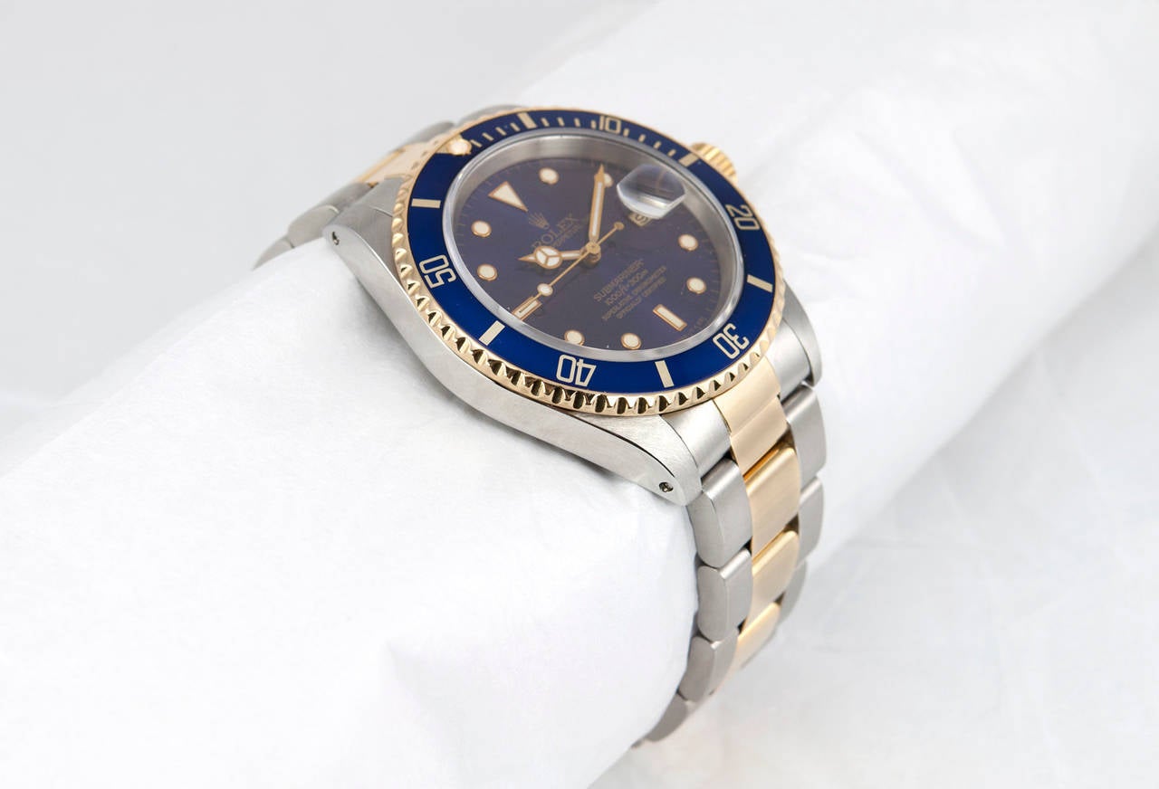 Rolex Stainless Steel and Yellow Gold Submariner Wristwatch Ref 16613 1991 In Good Condition In Los Angeles, CA