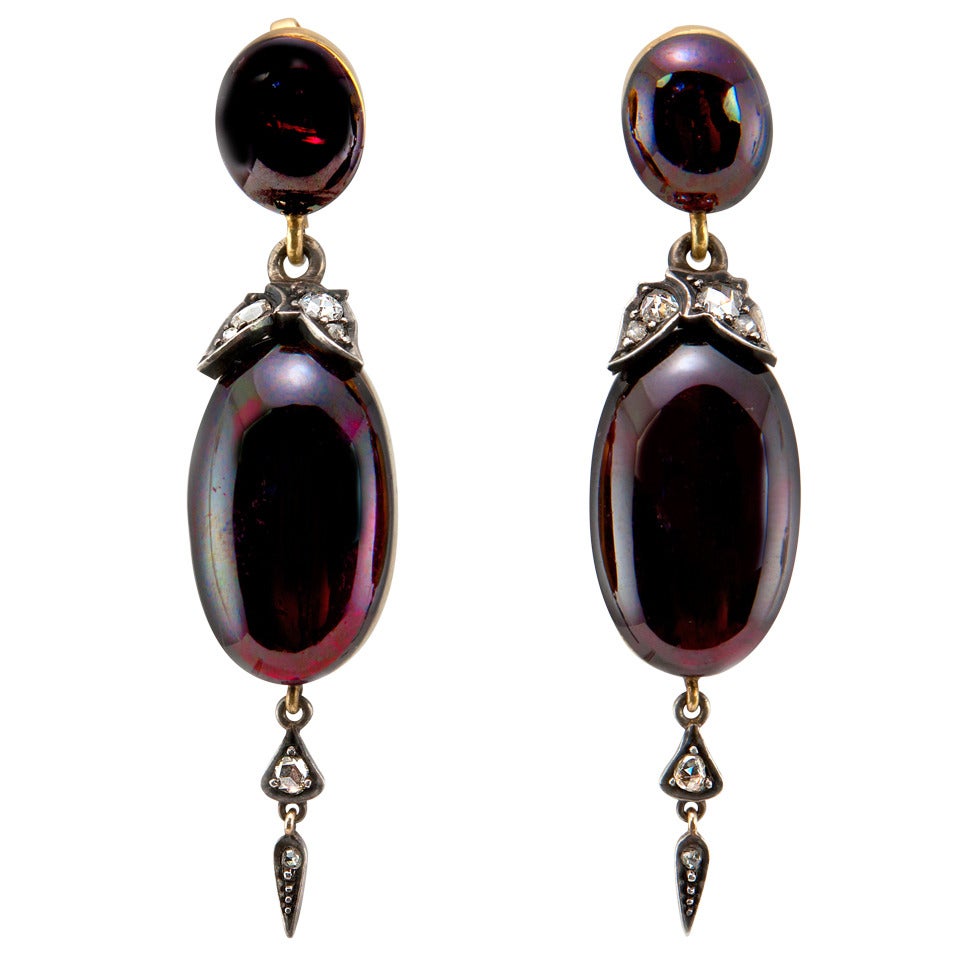 Victorian Garnet Carbuncle Gold Dangle Earrings For Sale