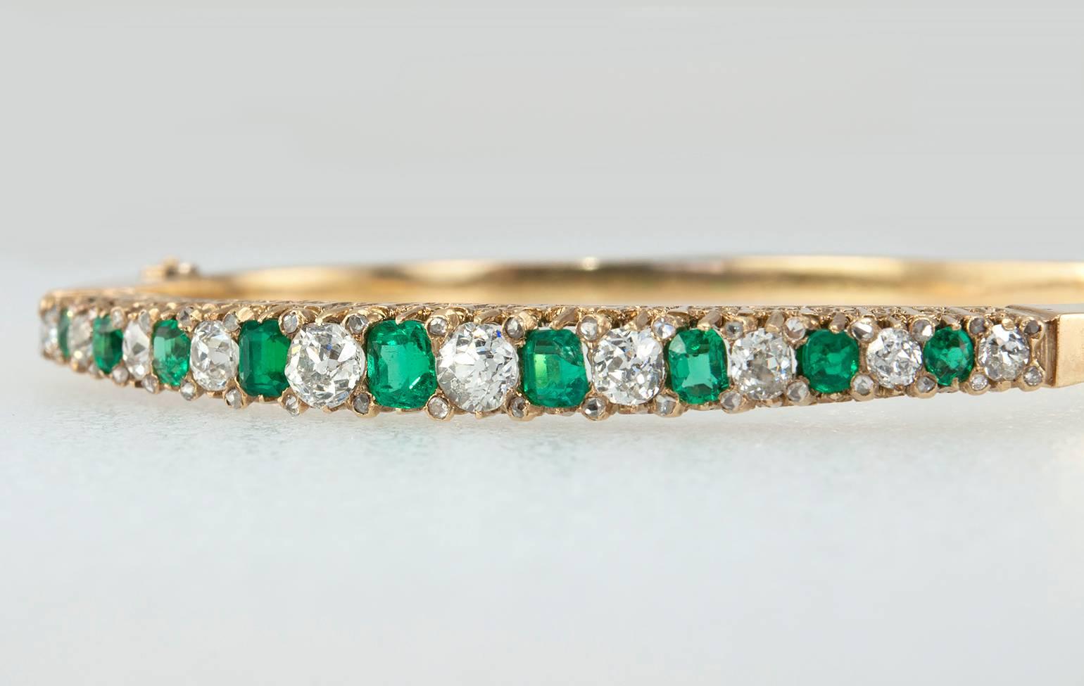 Victorian Emerald Diamond Gold Bangle Bracelet For Sale at 1stDibs