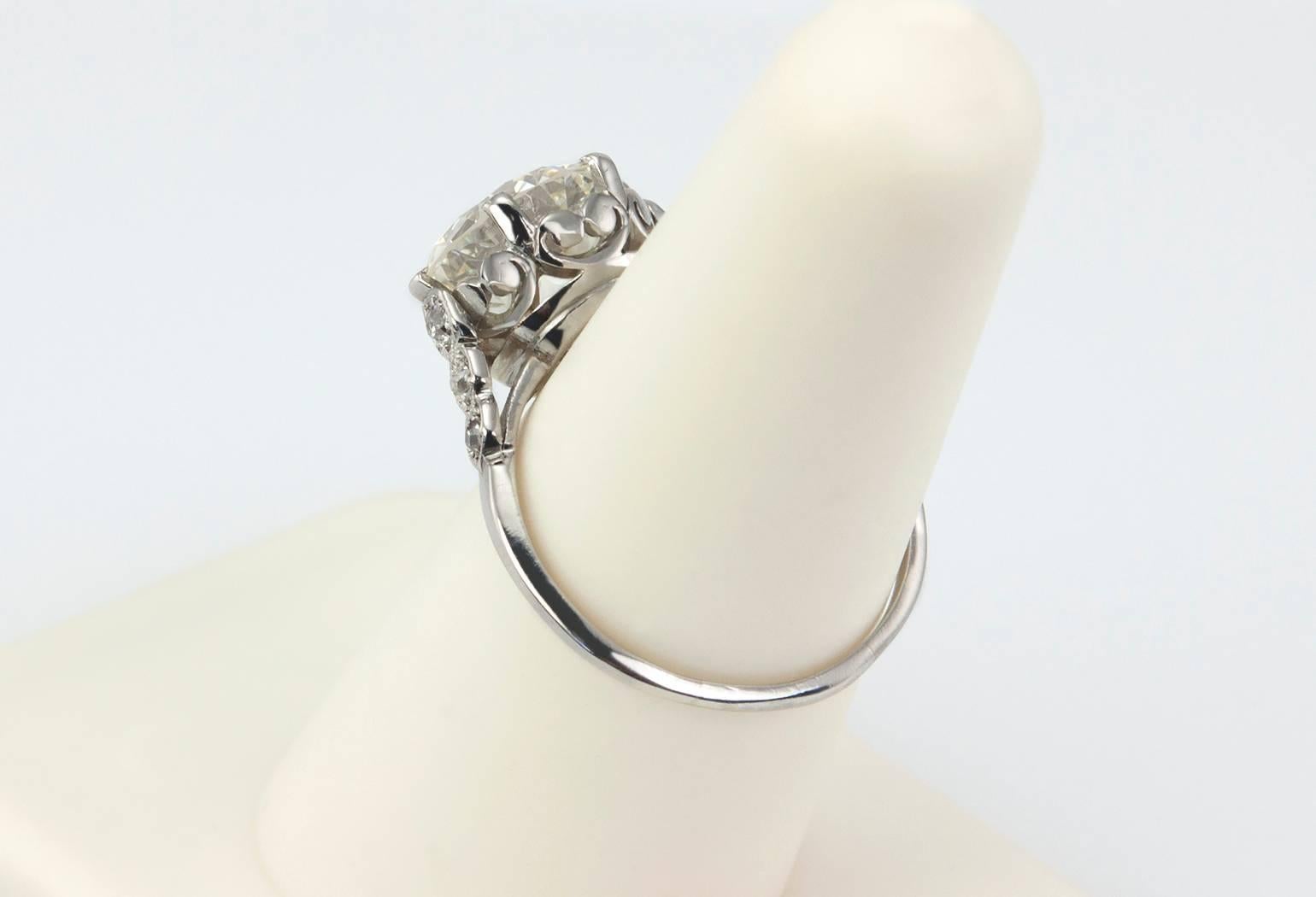 Women's Edwardian 3.36 Carat old European Cut Diamond platinum Ring For Sale