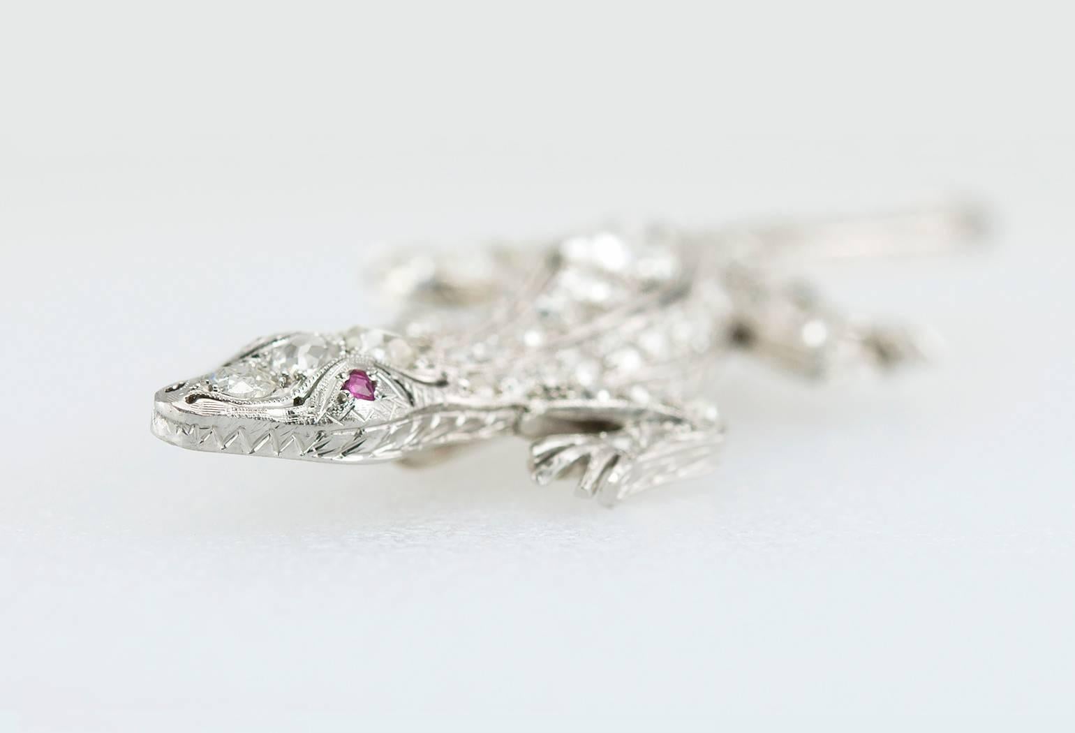 Women's or Men's Edwardian Diamond Platinum Lizard Brooch For Sale