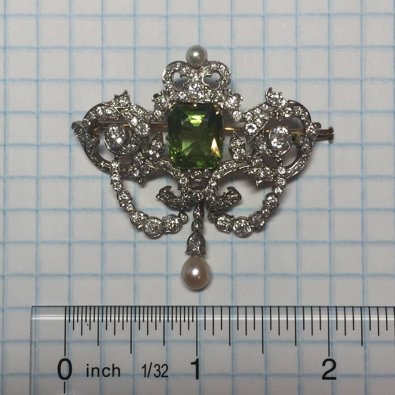 Tiffany & Co. Victorian Peridot Brooch In Excellent Condition For Sale In Los Angeles, CA