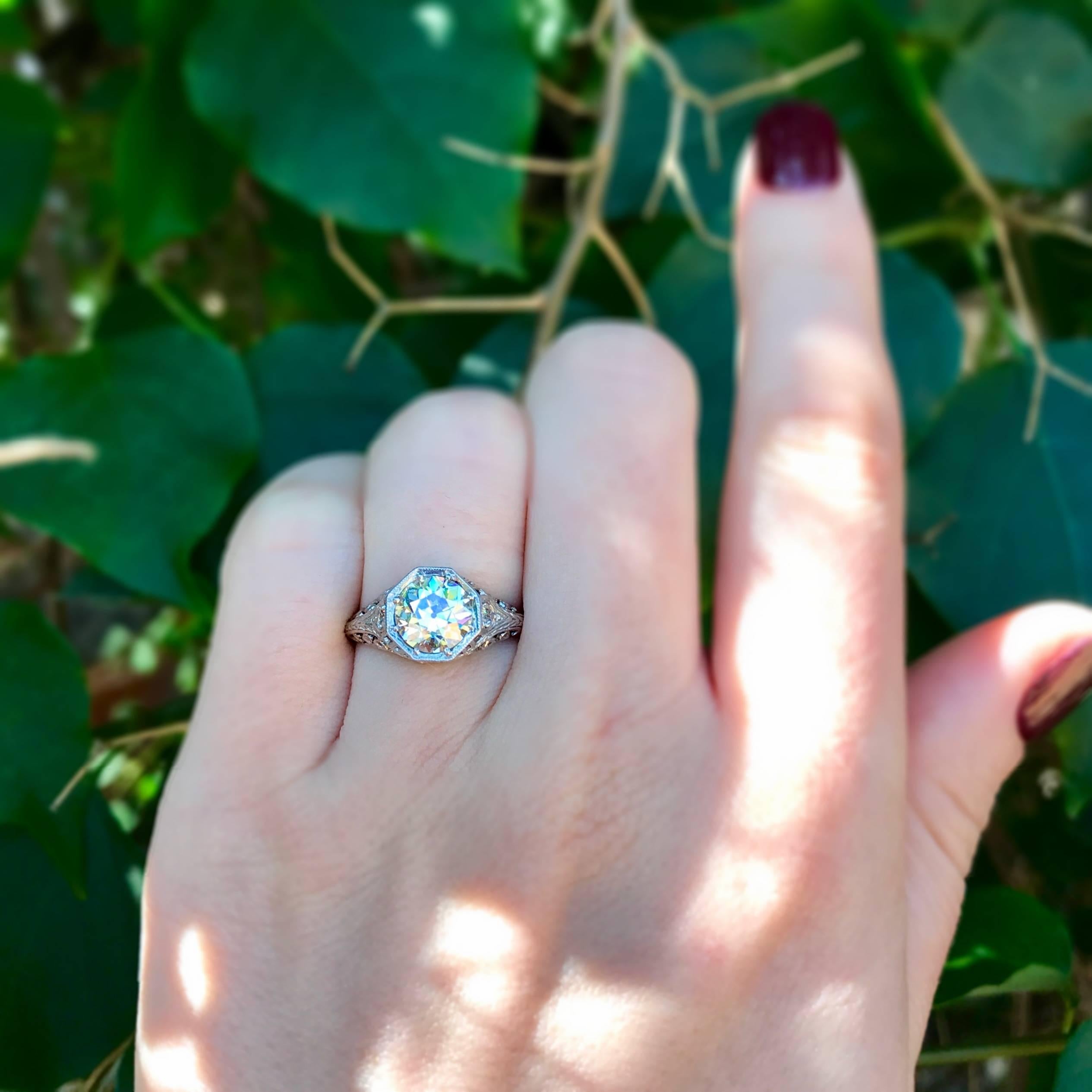 Edwardian 1.69 Carat Old European Cut Diamond and Platinum Ring For Sale 4