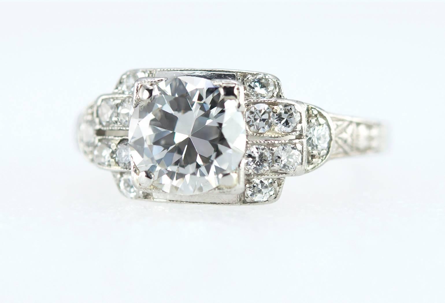 Art Deco 1.02 Carat Old European Cut Diamond and Platinum Engagement Ring For Sale