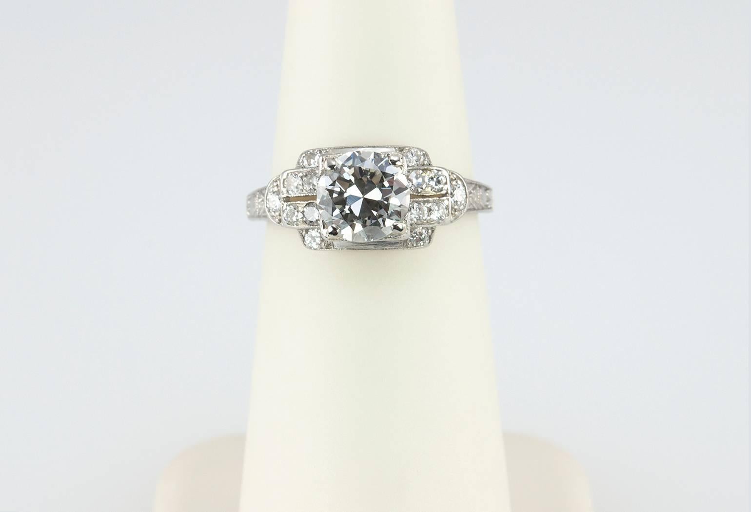 1.02 Carat Old European Cut Diamond and Platinum Engagement Ring For Sale 2