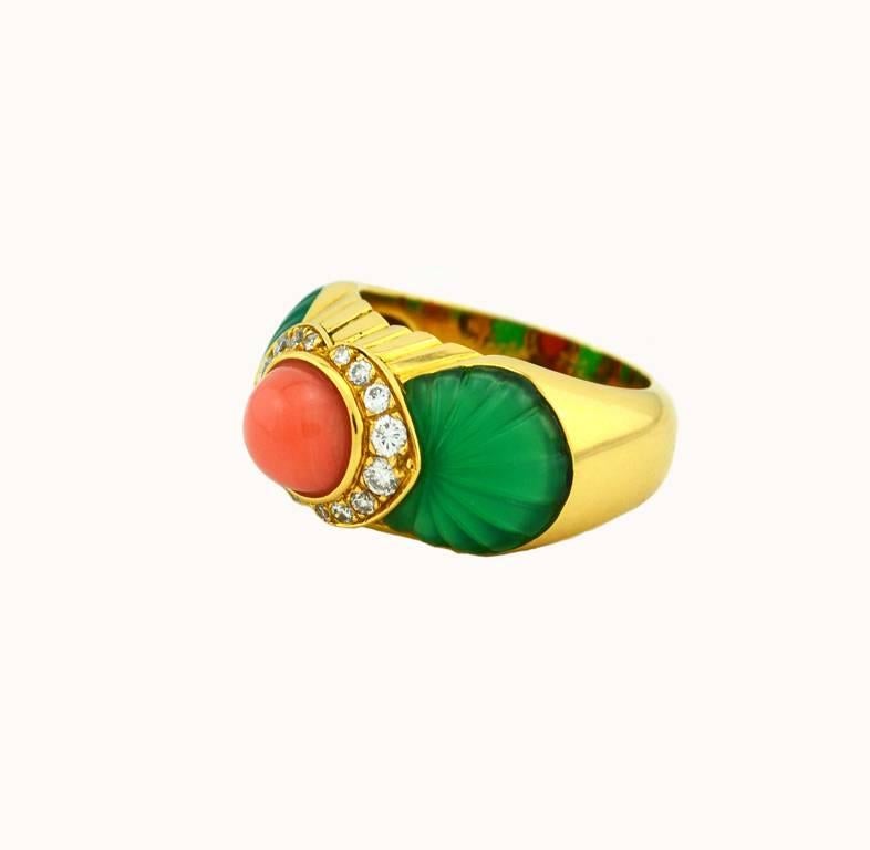 Cartier Coral Chrysoprase Diamond Gold Ring In Excellent Condition For Sale In Los Angeles, CA