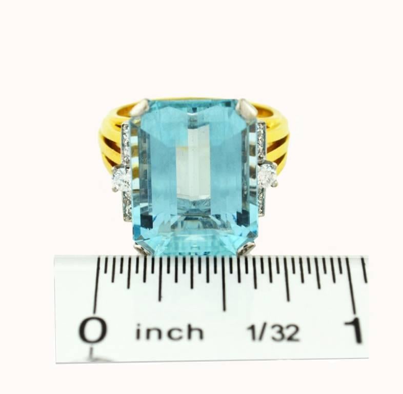 1960s Aquamarine Diamond Gold Cocktail Ring For Sale 2