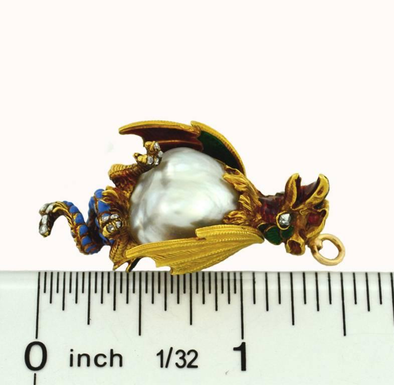 Victorian 18 Karat Gold Dragon Pendant with Pearl, Diamonds and Enamel In Excellent Condition In Los Angeles, CA