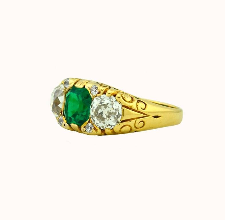 Victorian Columbian Emerald AGL certificate and Diamond Gold Ring In Excellent Condition For Sale In Los Angeles, CA