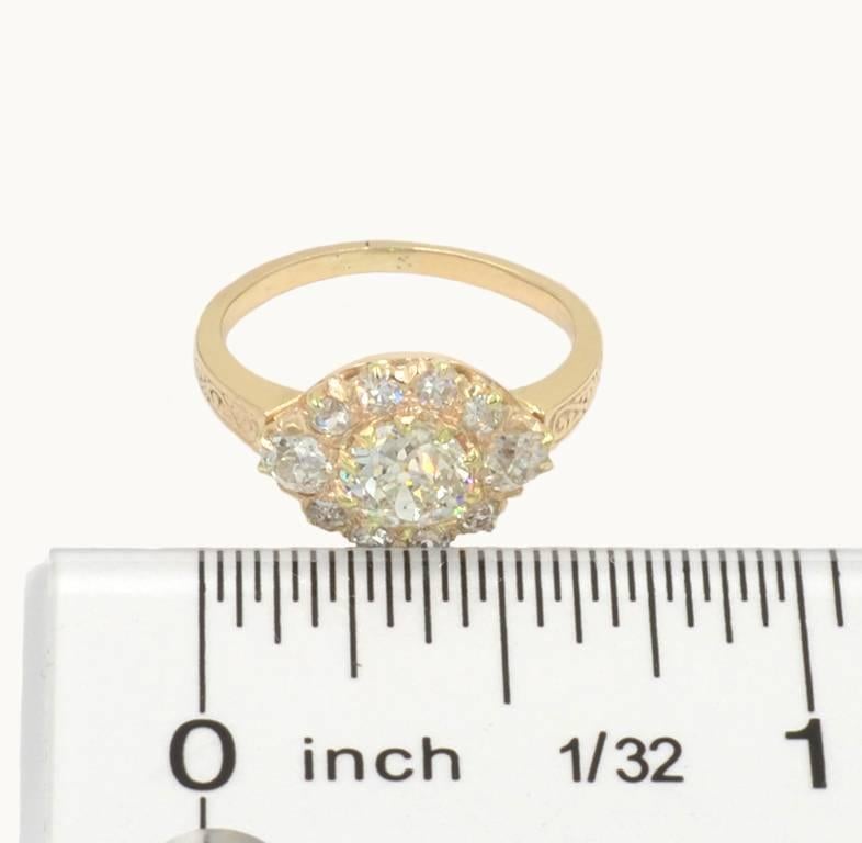 Victorian Diamond Cluster Ring in 14 Karat Yellow Gold, circa 1900 In Excellent Condition For Sale In Los Angeles, CA