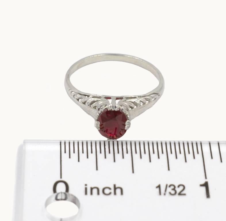 GIA Certified 1.07 Carat Natural Burma Ruby and Platinum Engagement Ring For Sale 1