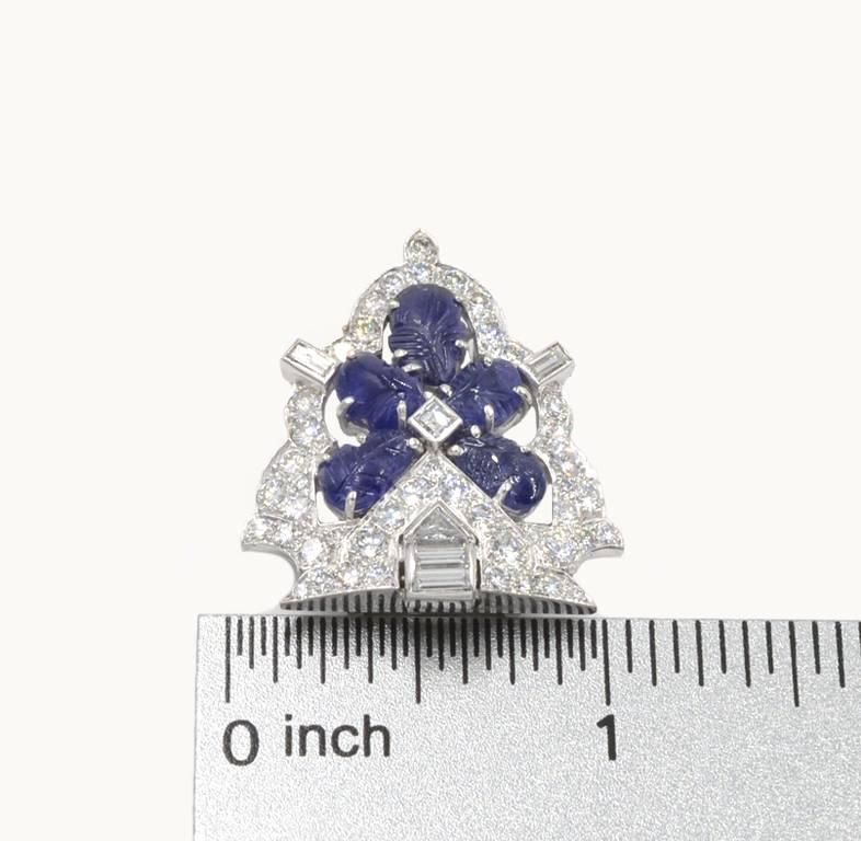 Raymond Yard Art Deco Carved Sapphire and Diamond Platinum Brooch For Sale 1