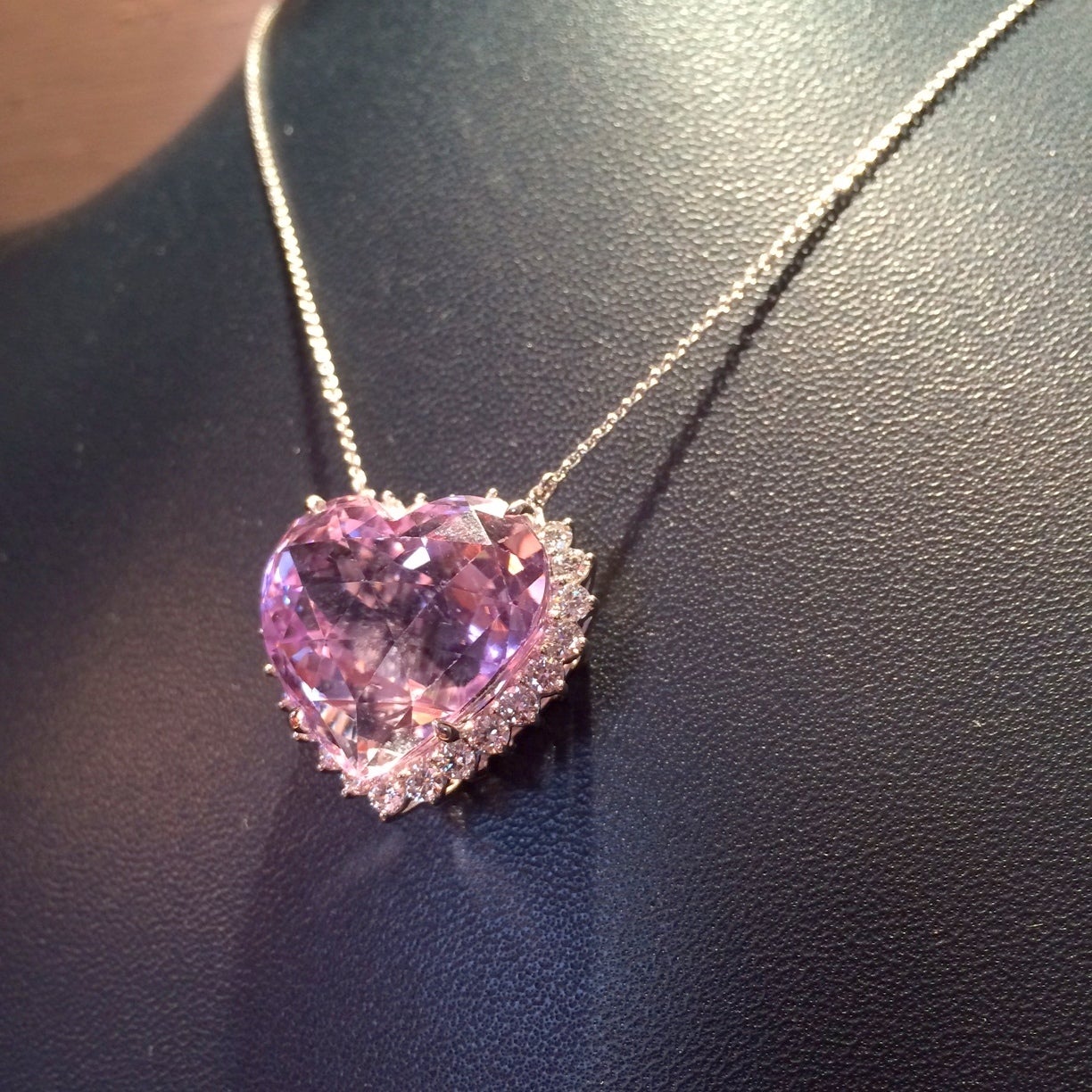 Heart Shaped Kunzite Diamond Platinum Necklace at 1stDibs