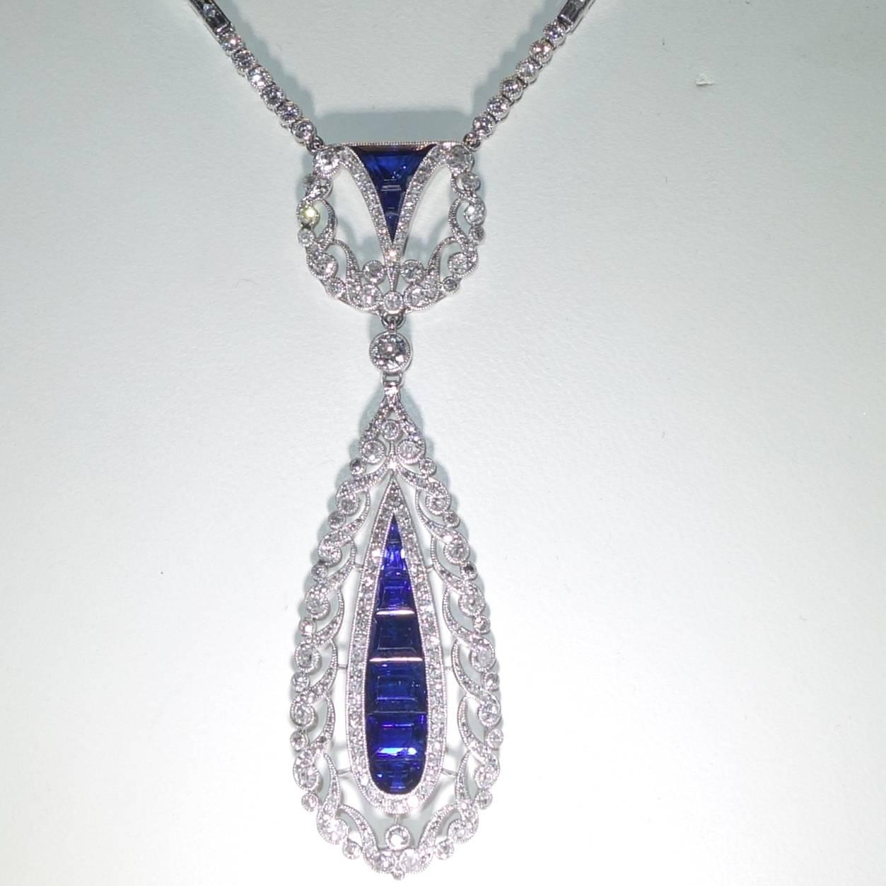 1930s Art Deco Sapphire Diamond Platinum Pendant Necklace In Excellent Condition In Aspen, CO