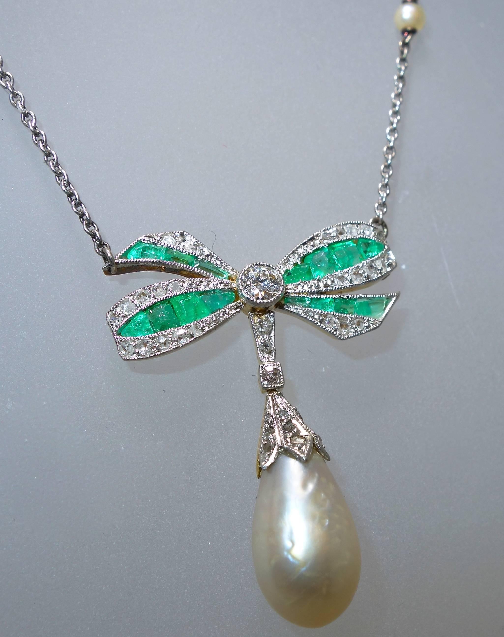 Women's Edwardian Natural Pearl Emerald Diamond Pendant