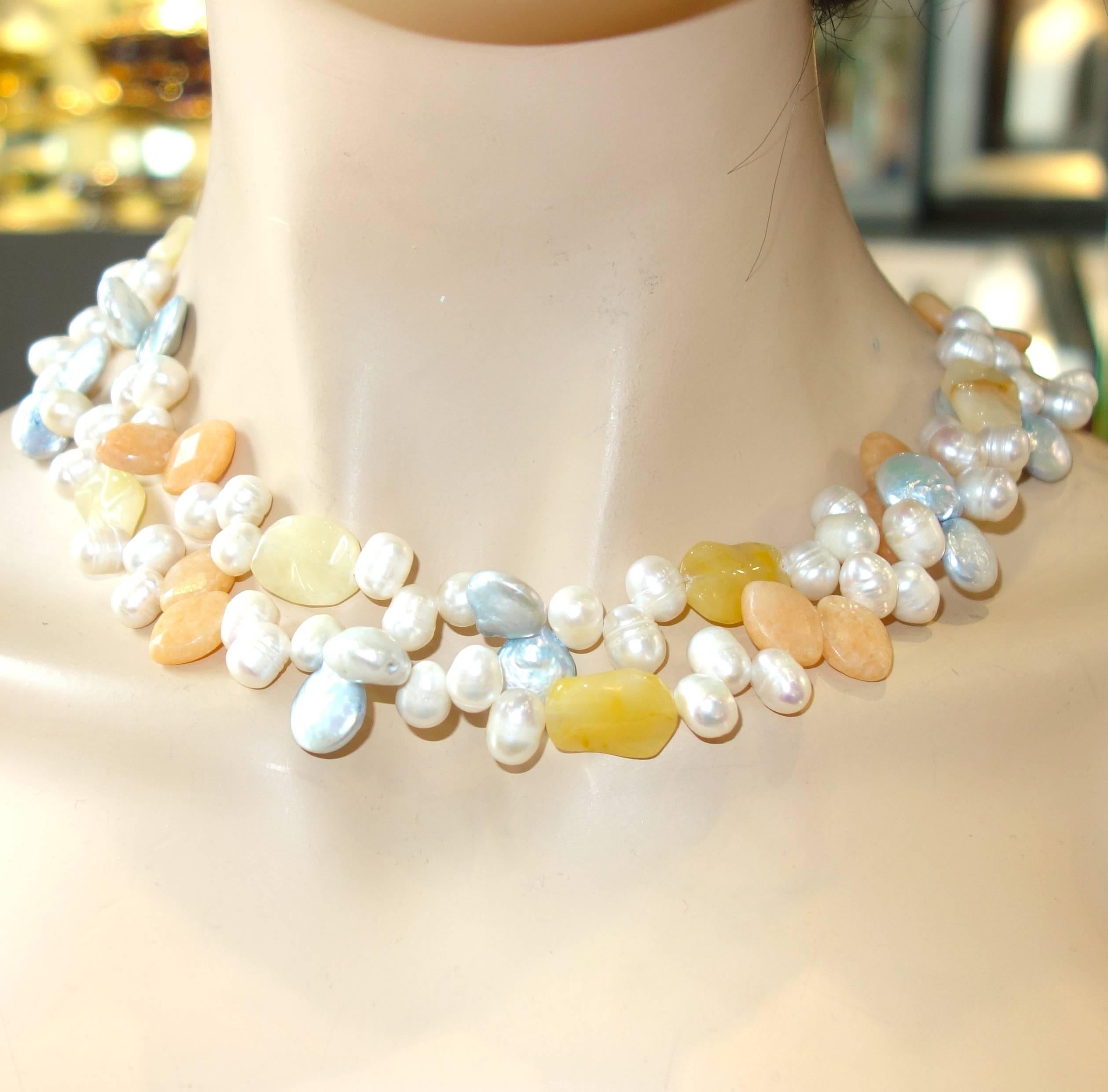 Contemporary Fresh Water Pearl and Multi-Color Agate Sautoir