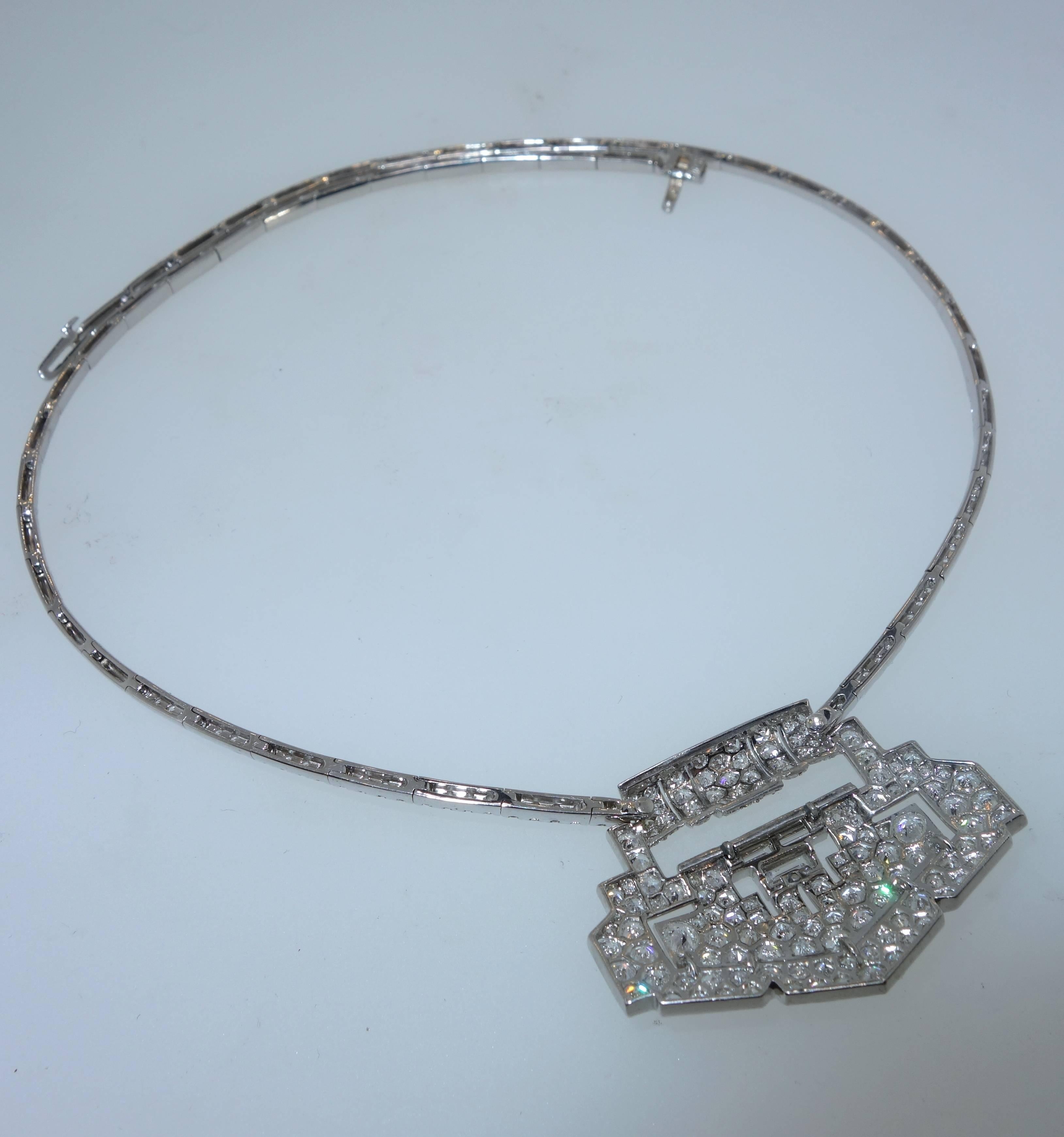 Women's Art Deco Diamond Platinum Pendant Necklace, circa 1930