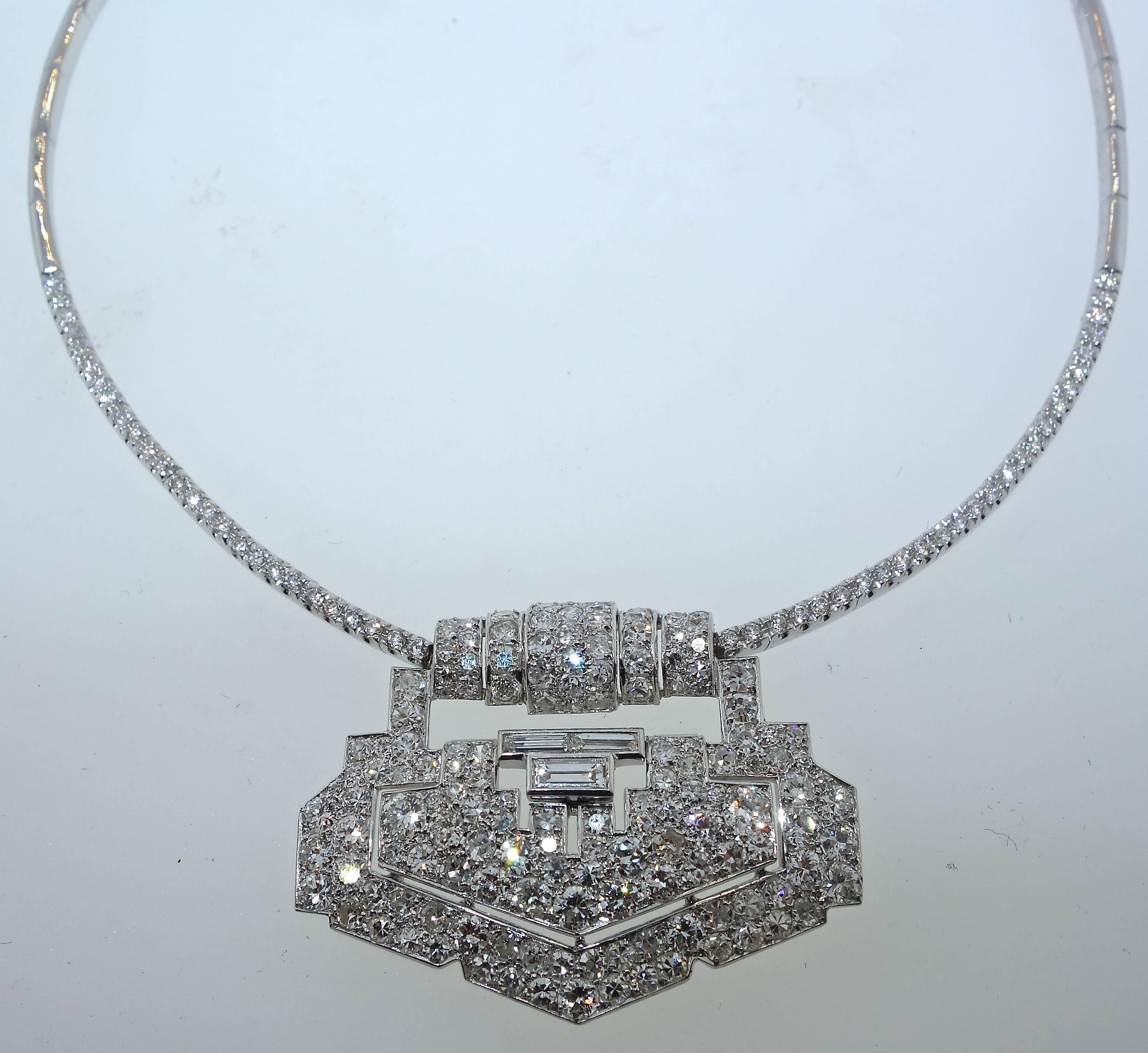 Art Deco Diamond Platinum Pendant Necklace, circa 1930 1