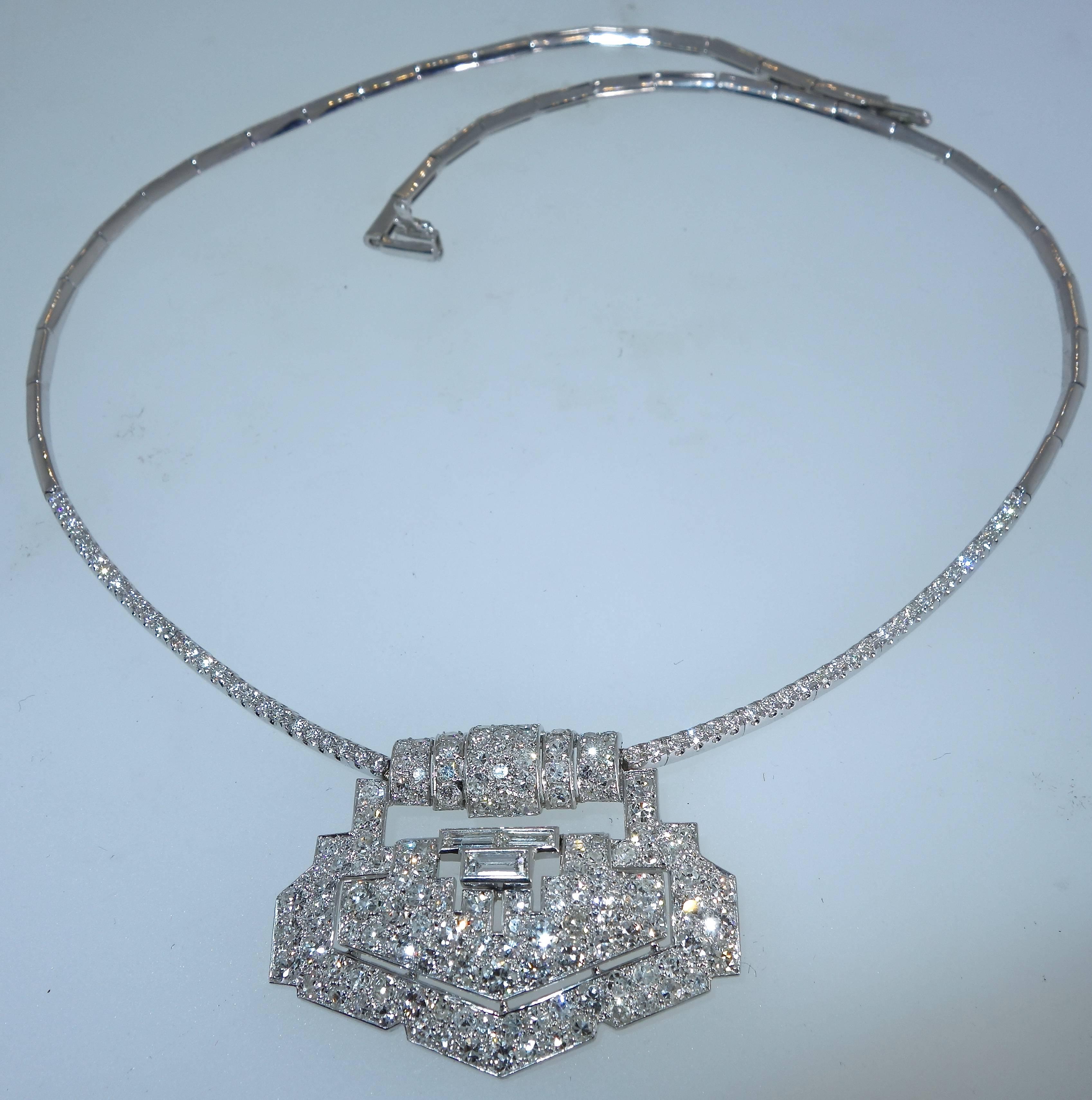 Art Deco Diamond Platinum Pendant Necklace, circa 1930 5