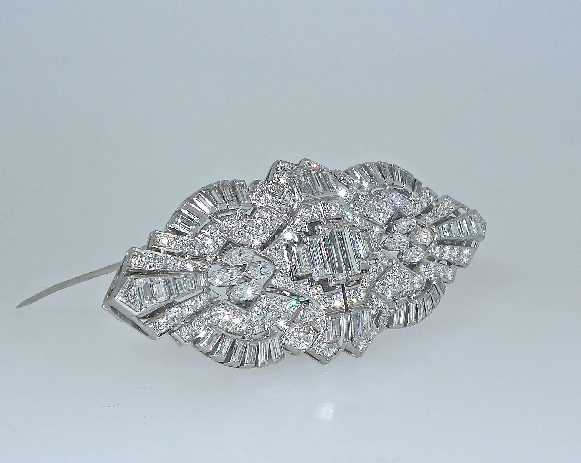 Art Deco Diamond Double Clip Platinum Brooch In Excellent Condition In Aspen, CO