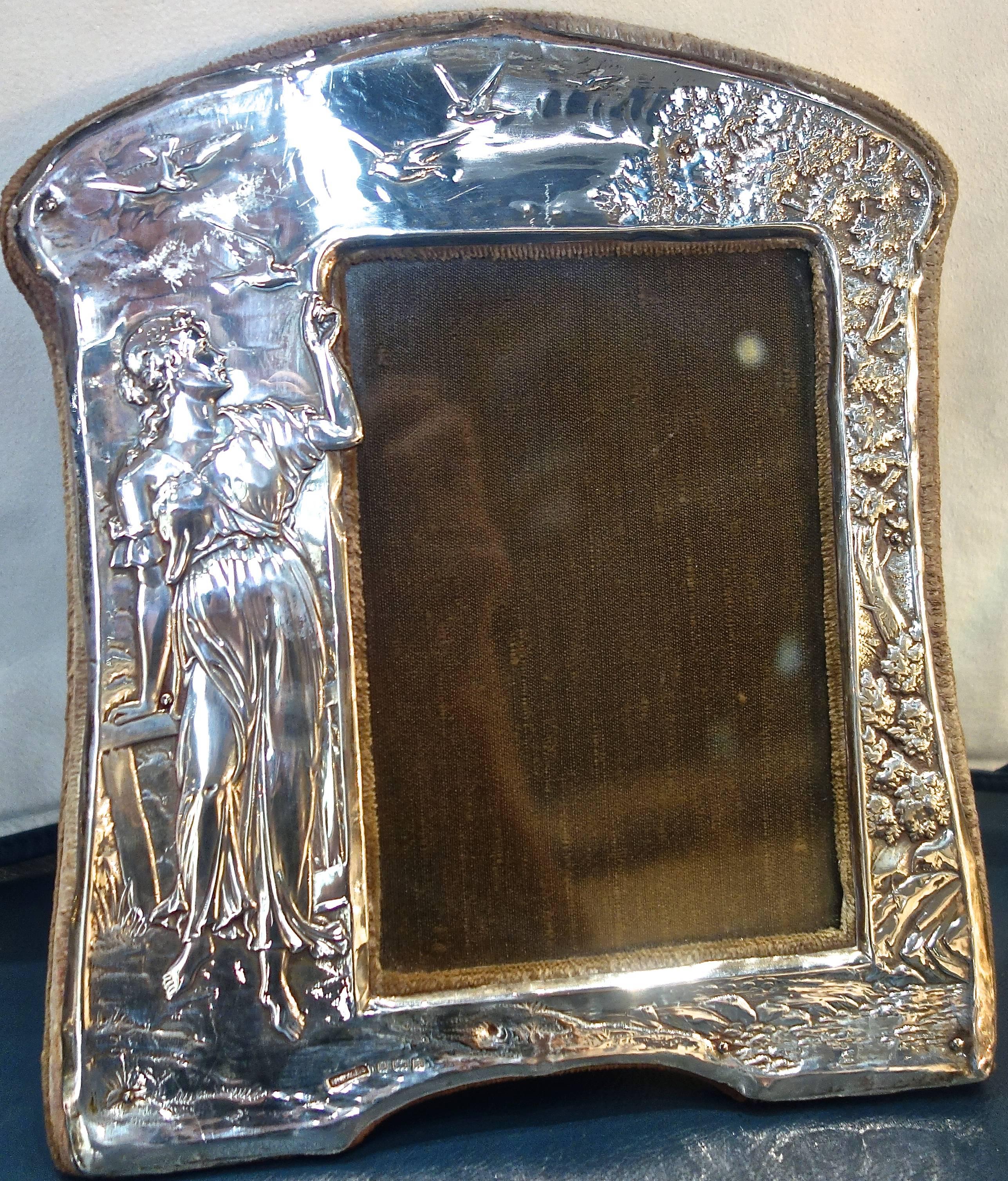 English Sterling Silver Repousse Frame, circa 1895 1