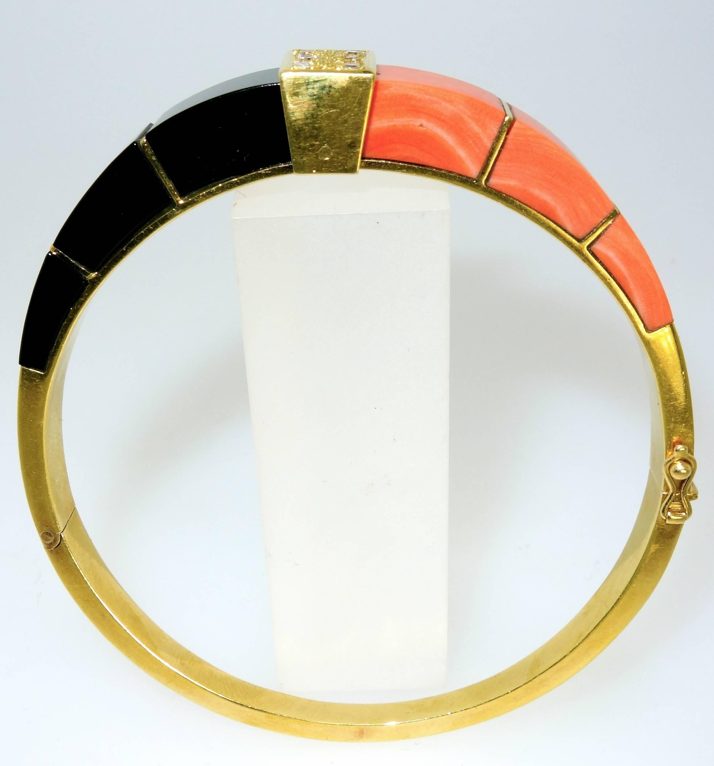 18 Karat Onyx, Coral and Diamond Bangle Bracelet In Excellent Condition In Aspen, CO