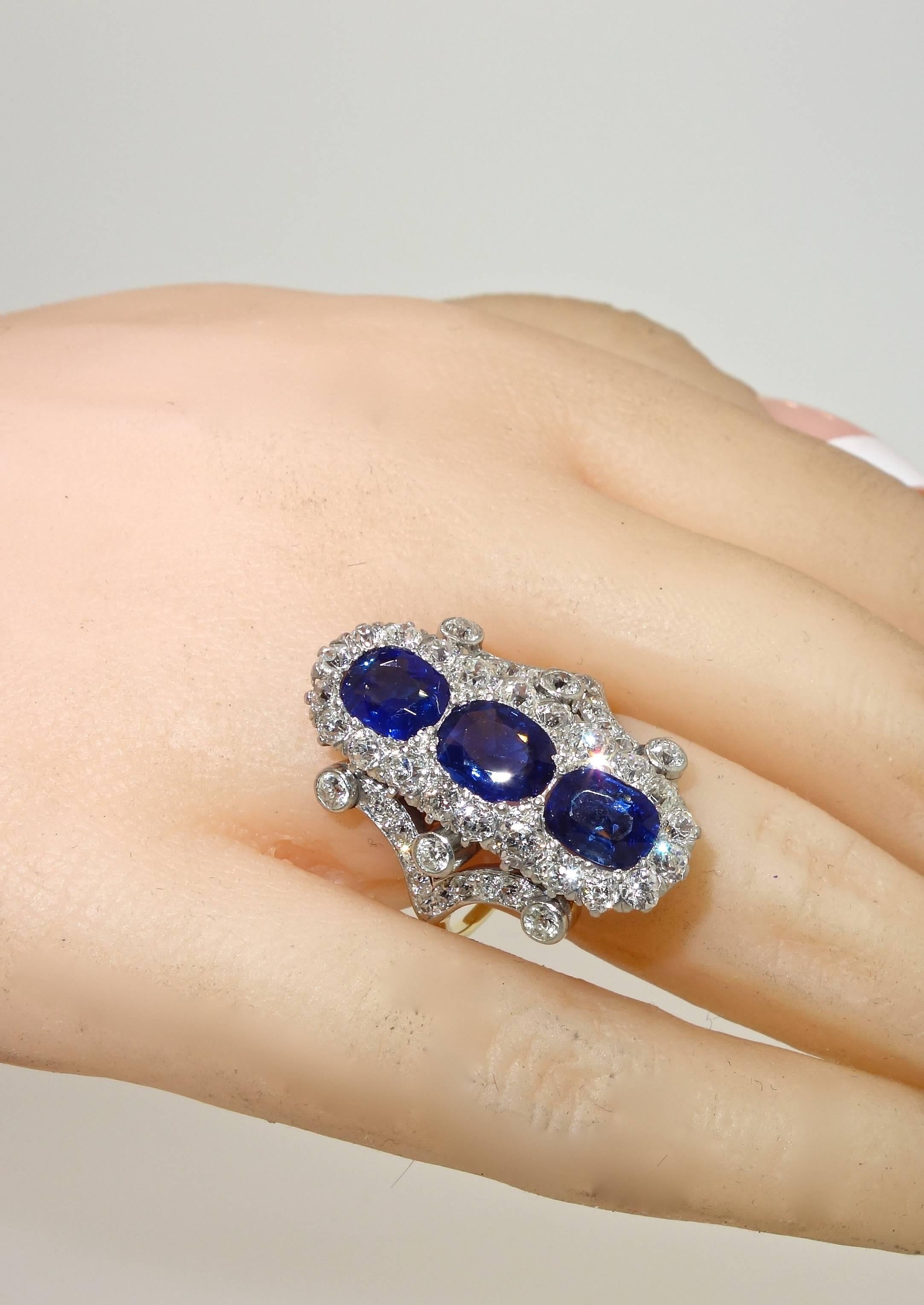 Antique Natural fine Sapphire and Diamond Ring 2