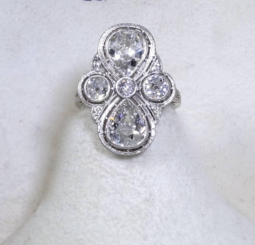 Antique Platinum and Diamond Ring In Excellent Condition In Aspen, CO