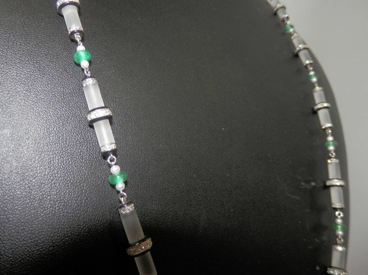 Pearl Emerald Diamond Platinum Chain In Excellent Condition In Aspen, CO