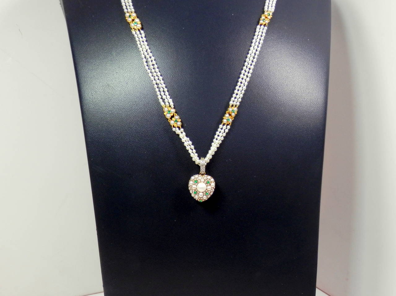 Late Victorian Tiffany & Co. Pearl Emerald Diamond Gold Platinum Heart Necklace