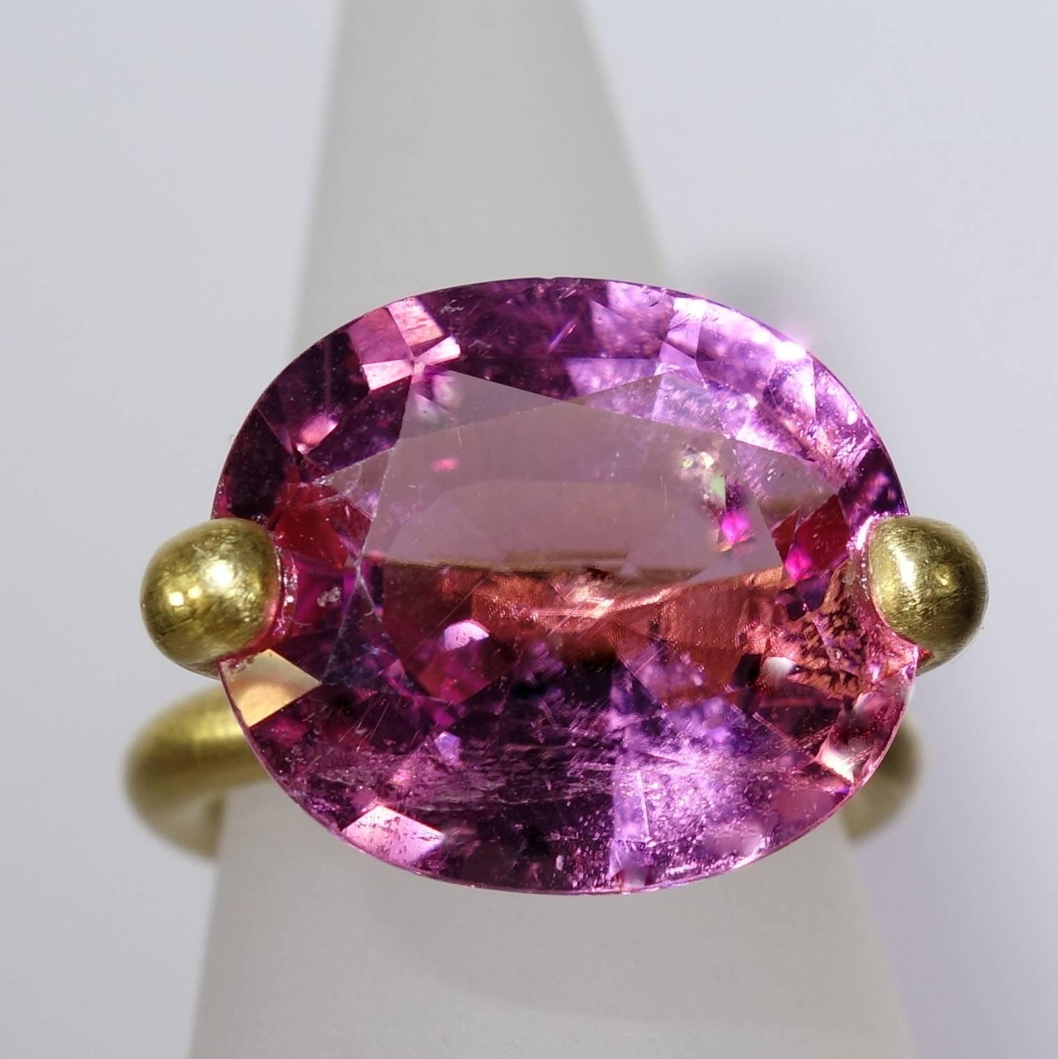 Leuchtend rosa Turmalin-Ring (Zeitgenössisch)