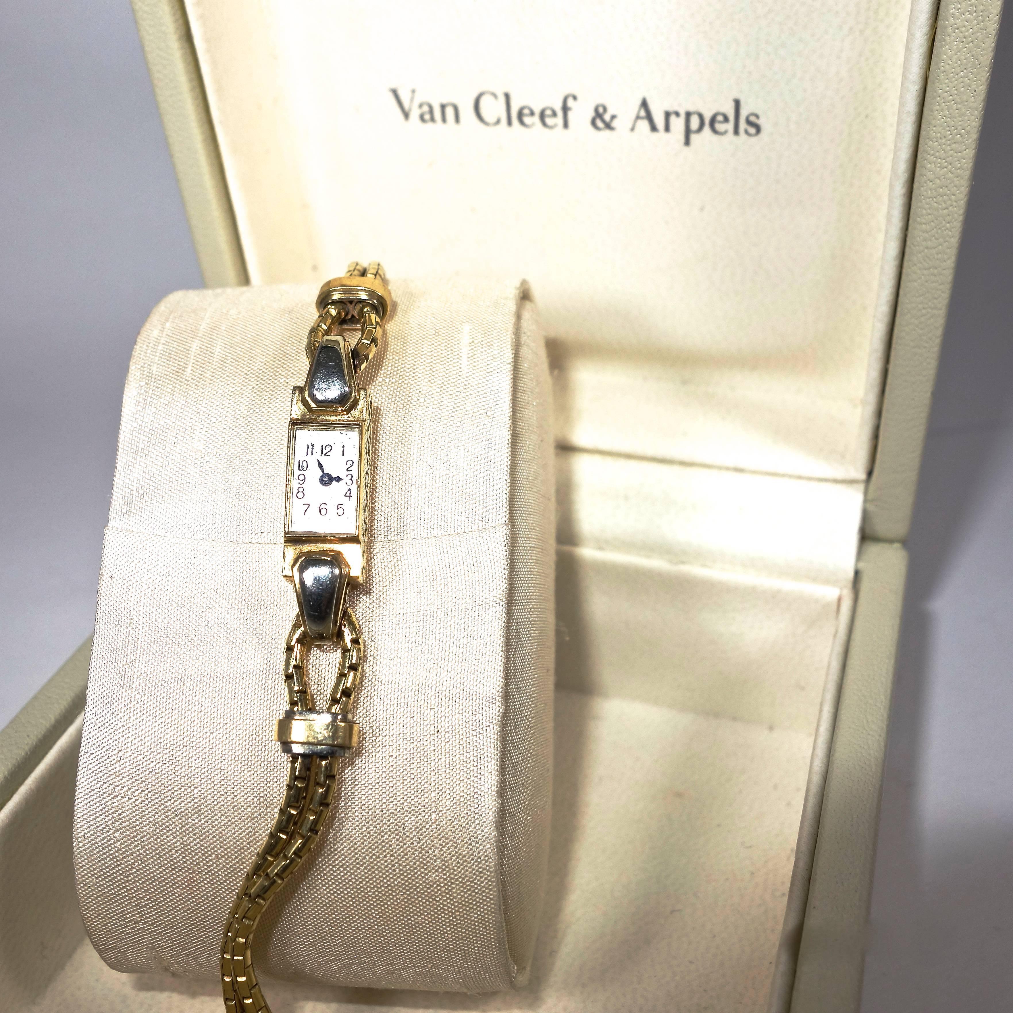 Contemporary Van Cleef & Arpels Lady's Yellow Gold Baguette Shaped Wristwatch