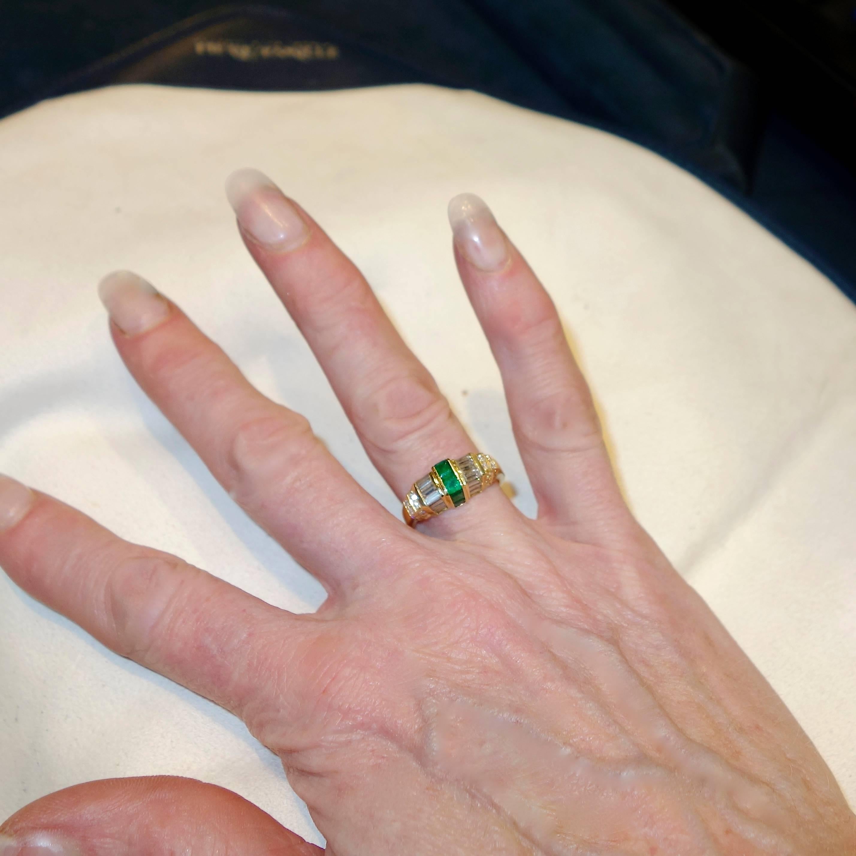 Bulgari emerald diamond gold ring 3