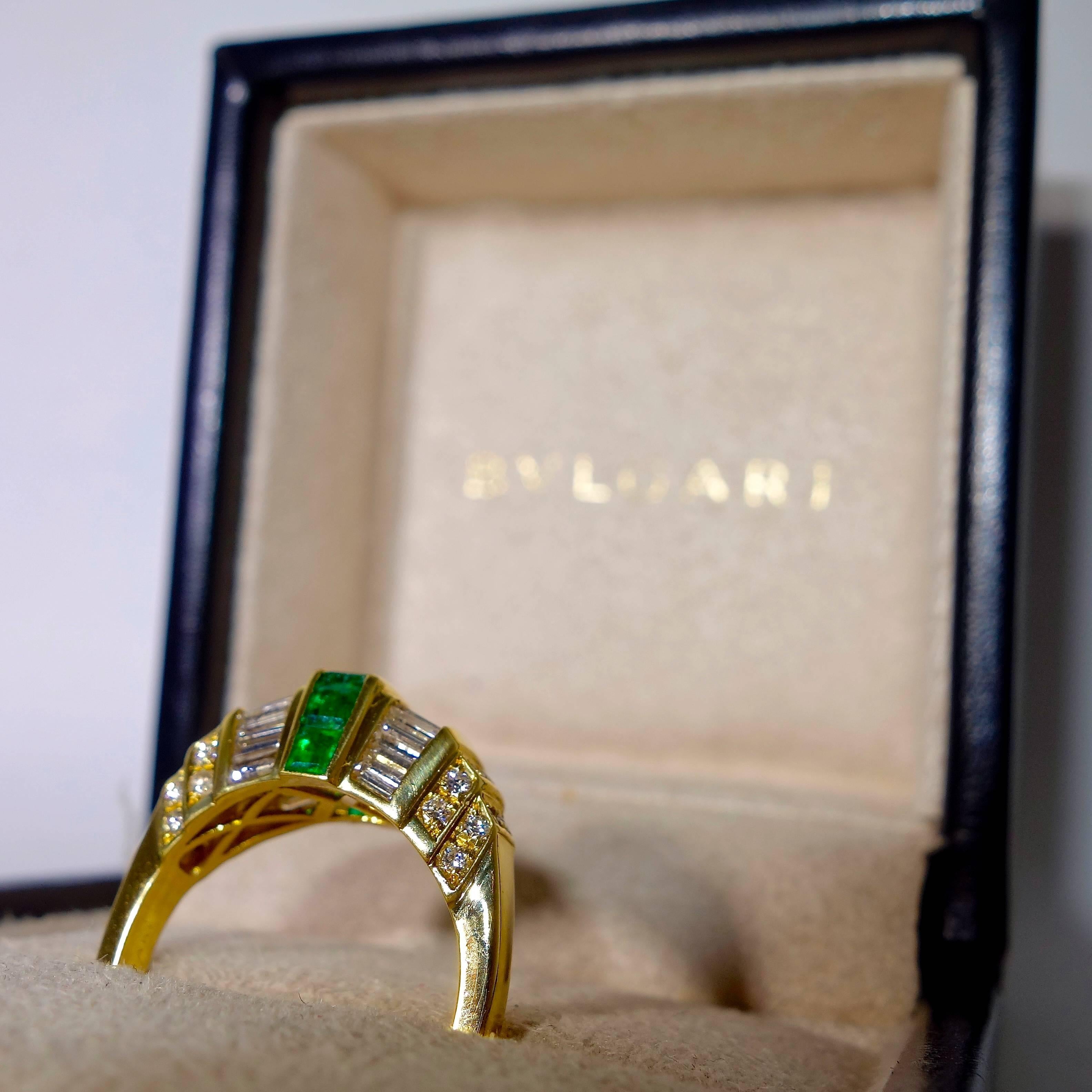 Bulgari emerald diamond gold ring 1