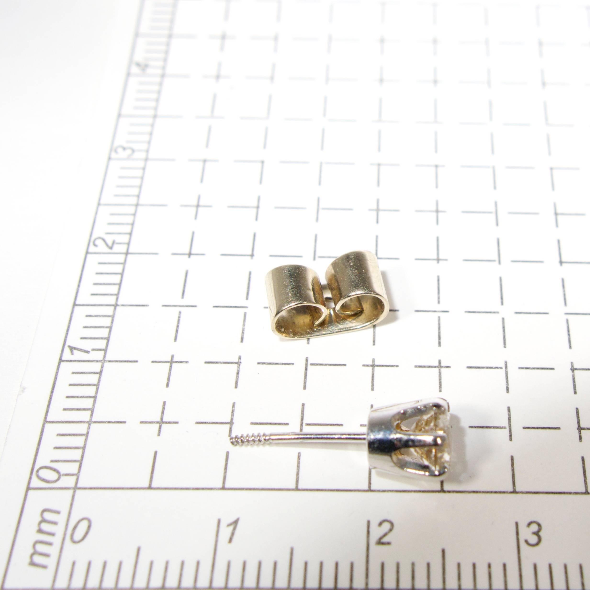 1 Carat Diamond Gold Stud Earrings In Excellent Condition In Aspen, CO