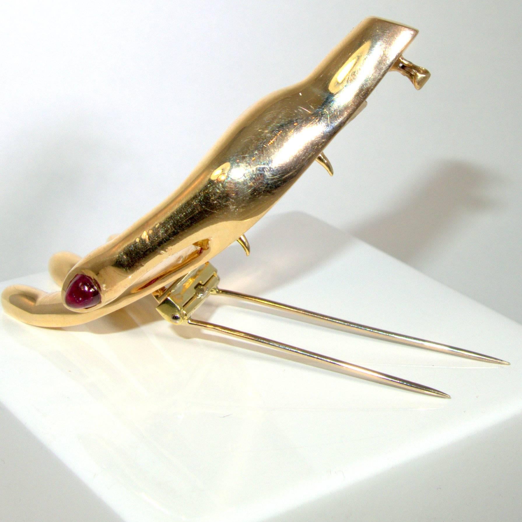 1955 Ruby Gold Hand Motif Dress Clip In Excellent Condition In Aspen, CO