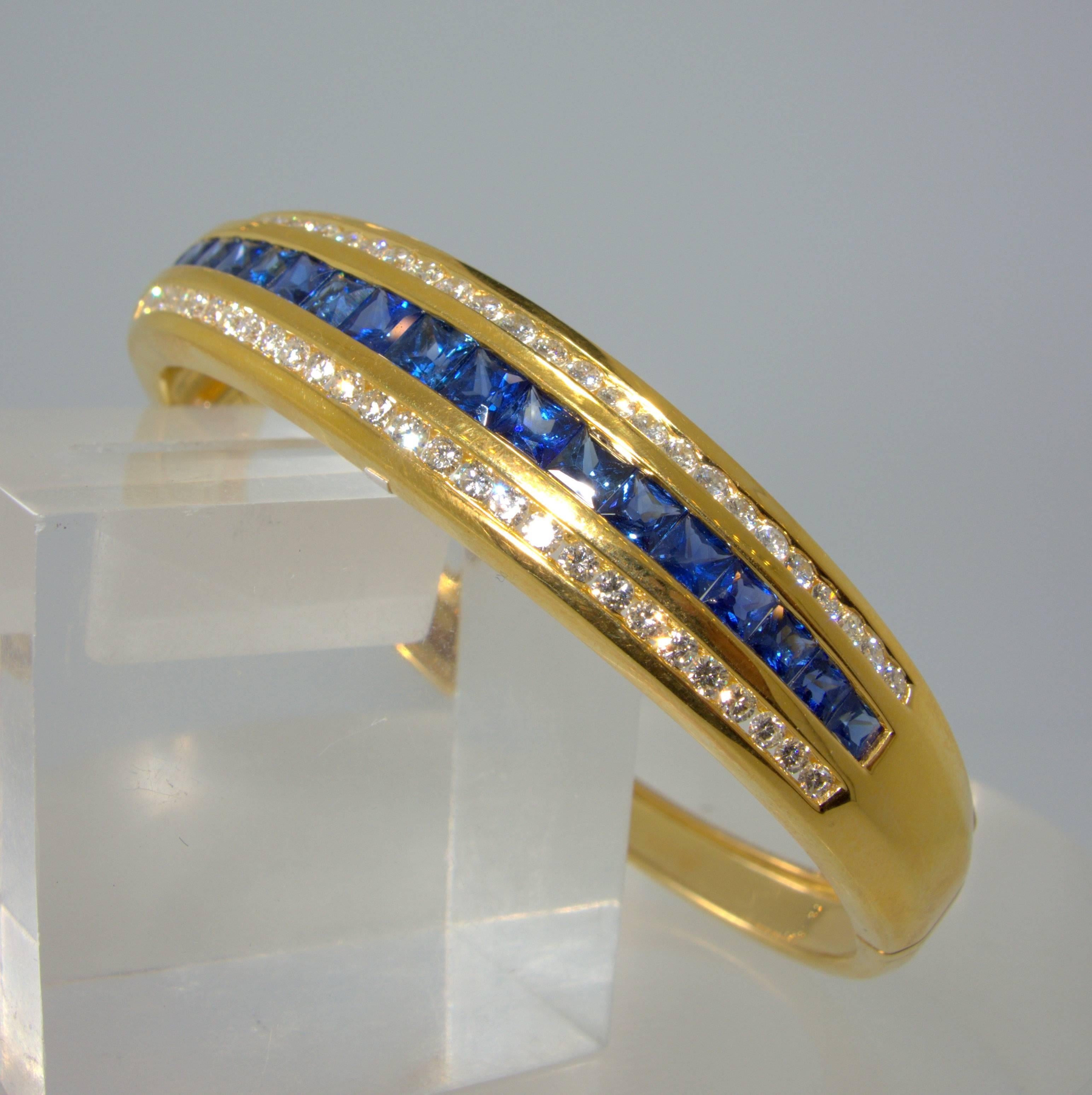 Sapphire Diamond Gold Bangle Bracelet In Excellent Condition In Aspen, CO