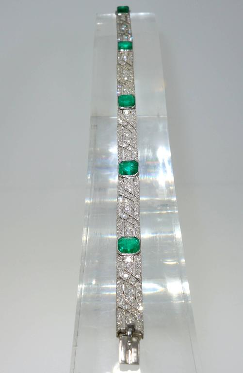 1930s Art Deco Emerald Diamond Bracelet For Sale at 1stDibs