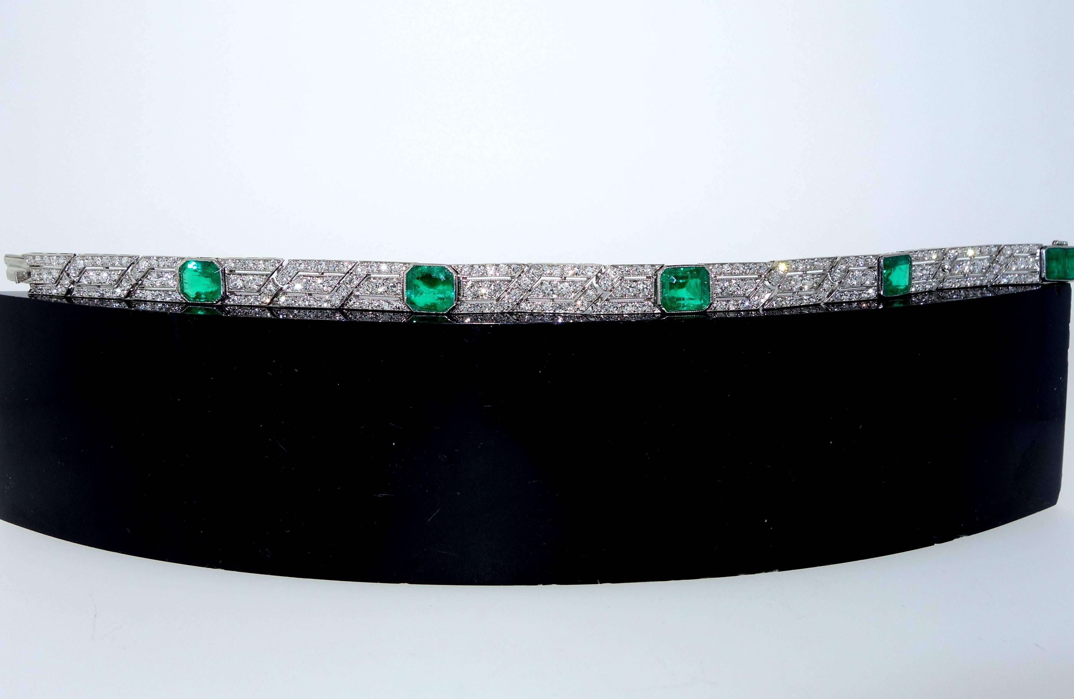 Women's 1930s Art Deco Emerald Diamond Bracelet