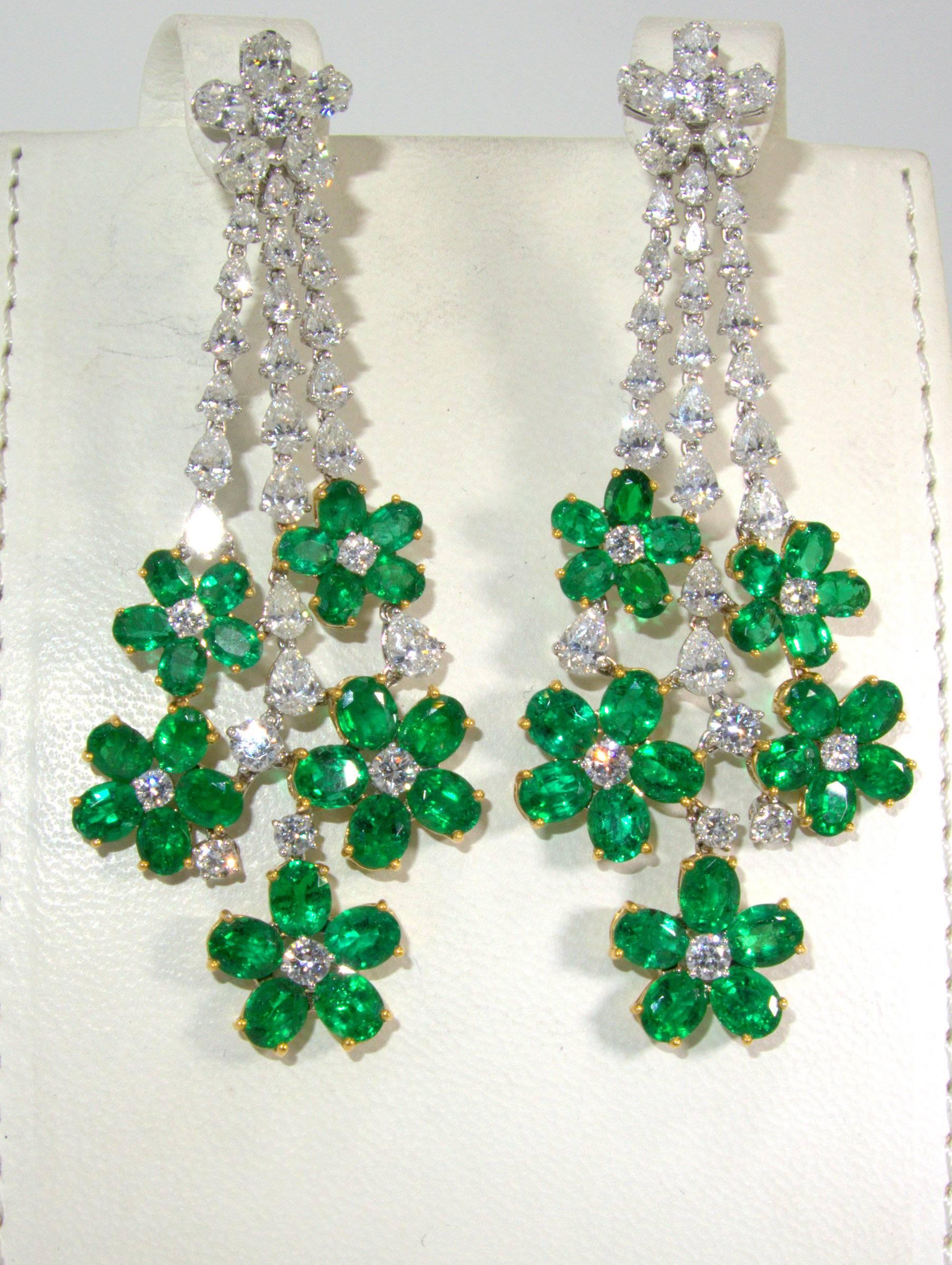 Pendant Style Emerald Diamond Gold Earrings In Excellent Condition In Aspen, CO